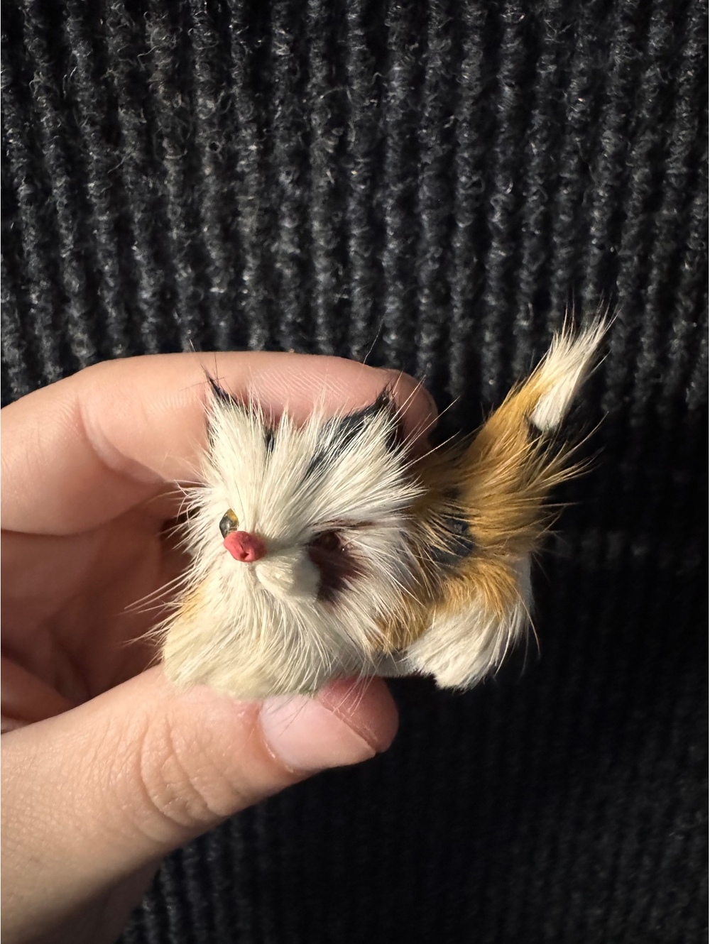 Vintage Mini Furry Cat Figurine Decoration